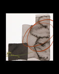 Original art work.
Rather than freeing us from the concept of time, this series is more about taking us to a different space in an instant.
At first glance, the works look pop, but the materials themselves have a relaxing power, as they are made of Japanese ink and Japanese painting pigments dissolved in natural glue.
The simple composition makes this a difficult challenge that tests the expressive power of the lines, and it is filled with Sachiyo Kaneko’s unique charm.
